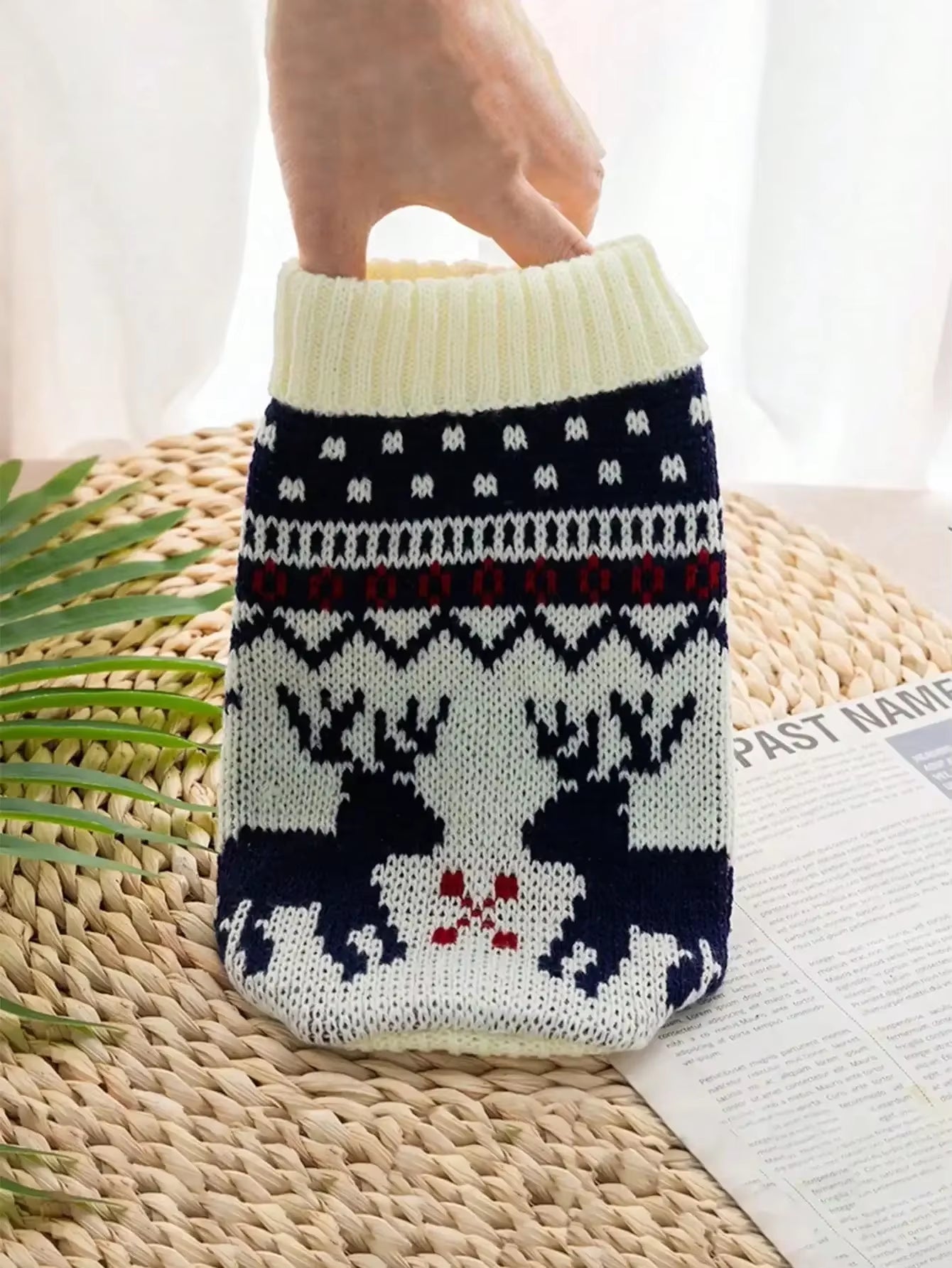 Holiday Pet Sweaters – Cozy, Festive Style for Your Furry Little Star